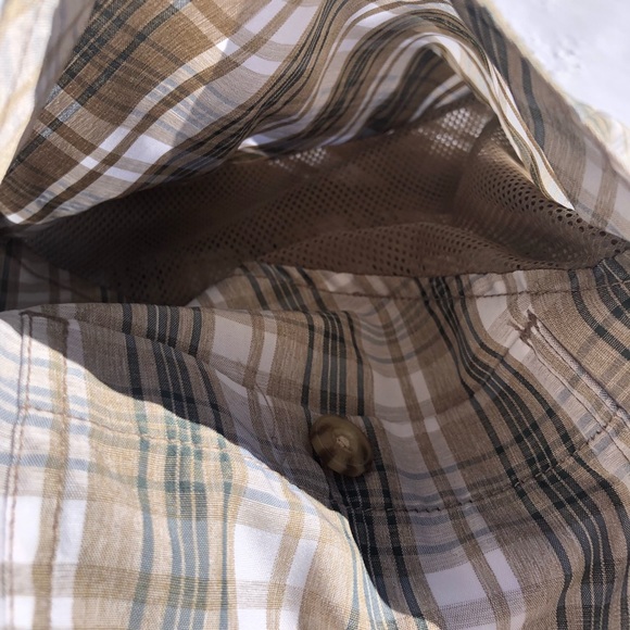 Duluth Trading Company No Fly Zone, Plaid, Vented Flannel - Picture 3 of 5